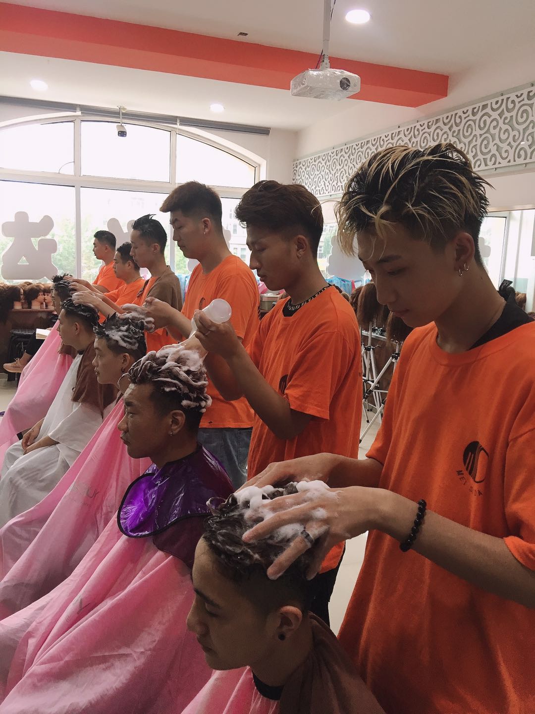 上海美容美发培训哪家好？5 大机构推德信体育- 德信体育官方网站- 德信体育APP下载 DEXIN SPORTS荐及选择攻略